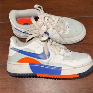 Nike White and Blue Sneakers with Orange Accents